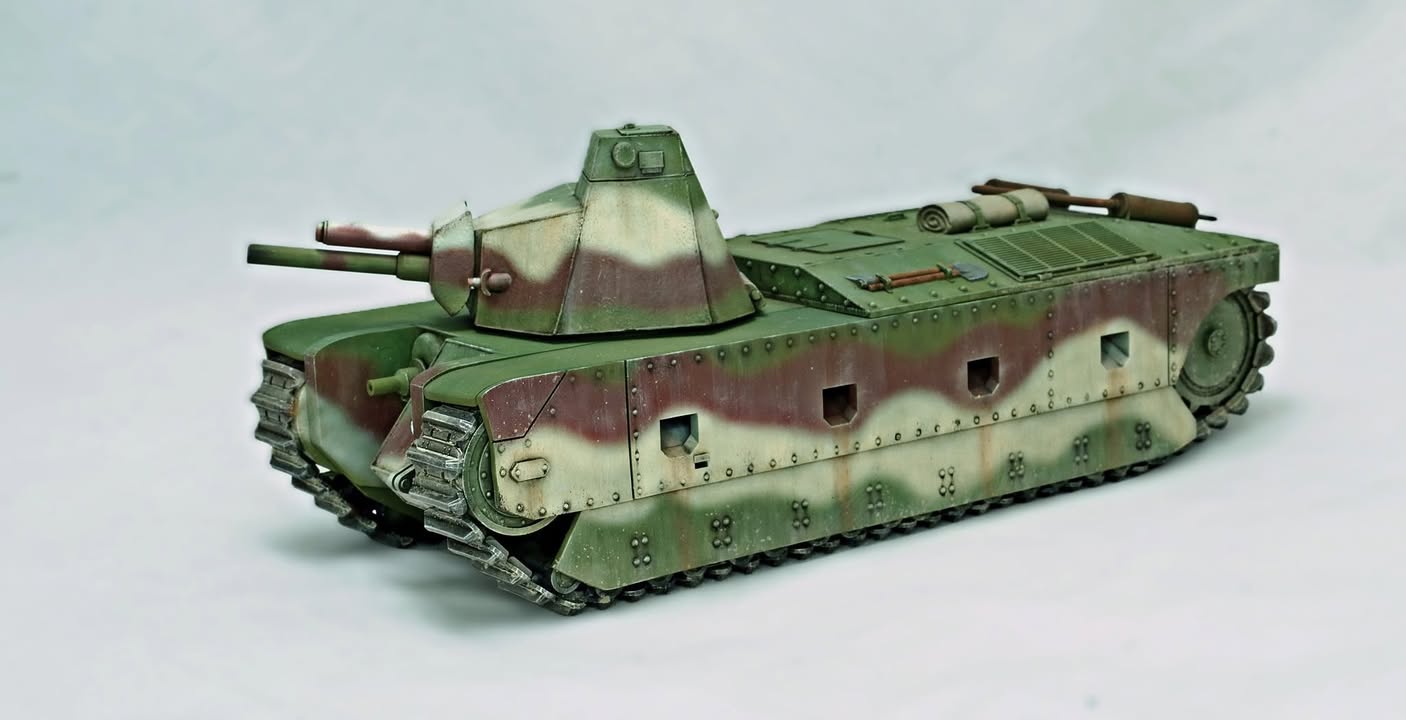 FCM F4 var. A 1/35 by Olive Tank